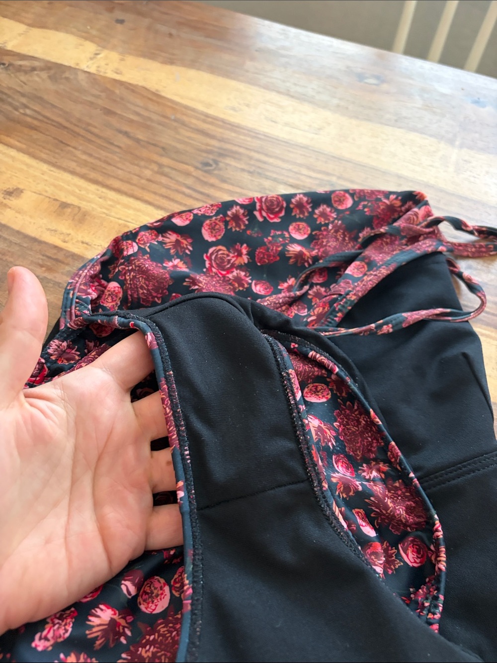 Albion Black Weekender One-Piece with floral ditzy pink/black pattern and tote - Picture 8 of 8